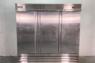 Avantco 81" Three Door Reach in Freezer. Model # SS-3F-HC 80 7/8"