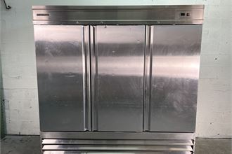 Coldline 81″ Triple Solid Doors Reach-In Refrigerator. Model # CFD-3RR