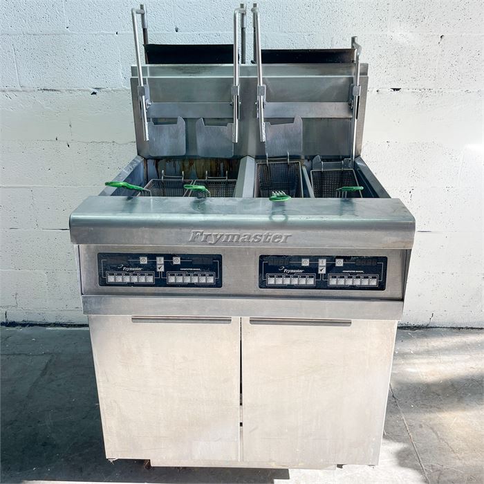 FRYMASTER FPP245 32" Commercial Gas Fryers. Retail: $14,765.00
