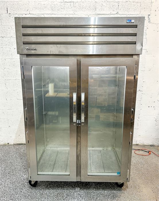 True STA2R-2G-HC 52" Two Section Reach In Refrigerator: Retail Price: $8,247.00
