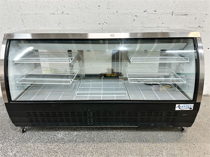 Avantco DLC82-HC-B 82" Curved Glass Refrigerated Deli Case
