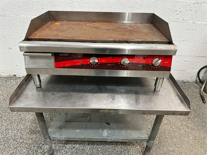 Avantco 30" Electric Flat Top Griddle / Grill & Stainless Table / Stand